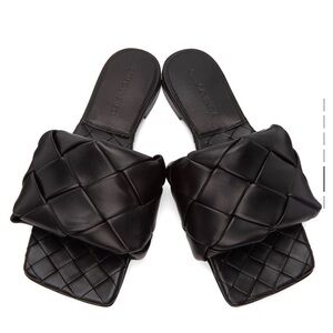 Bottega Veneta Lido Flat Sandal